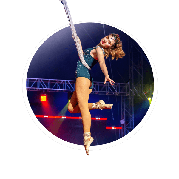 Artistic Circus Performer